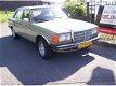 Mercedes-Benz 100-serie - 123 230E 230E aut.sedan - 1 - Thumbnail