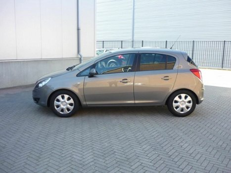 Opel Corsa - 1.3 CDTi EcoFlex S/S '111' Edition 5 Deurs Airco NLauto bj 2011 - 1