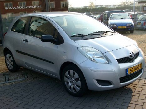 Toyota Yaris - 1.3 VVT-i Comfort 3drs - 1