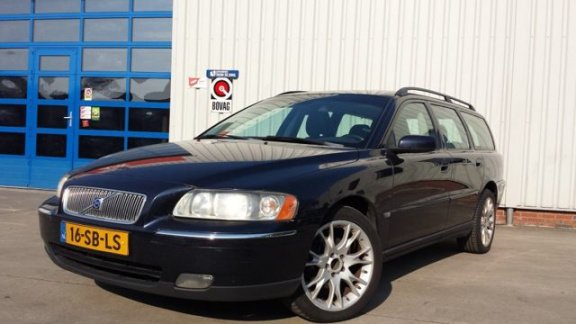 Volvo V70 - 2.4D EDITION II - 1