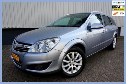 Opel Astra Wagon - 1.6 Temptation Navi_Clima_Trekh_Cruise_NAP - 1