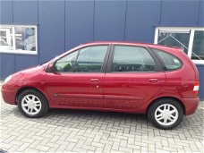 Renault Scénic - 1.8-16V Air