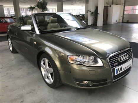 Audi A4 Cabriolet - 1.8 Turbo Pro Line Exclusive - 1