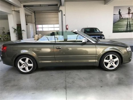 Audi A4 Cabriolet - 1.8 Turbo Pro Line Exclusive - 1