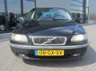 Volvo V70 - 2.4i Airco, Trekhaak, Youngtimer - 1 - Thumbnail