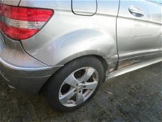 Mercedes-Benz B-klasse - 180 CDI SCHADE EXPORT