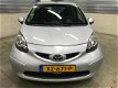 Toyota Aygo - 1.0-12V 5 drs APK elec pakket NAP nieuwe koppeling - 1 - Thumbnail