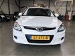 Hyundai i30 - 1.4i Active . AIRCO . PDC . DEALERONDERHOUDEN - 1 - Thumbnail