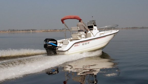 Boston Whaler 18 Outrage - 3