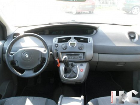 Renault Scénic - Grand Scénic 1.6 16V Expression Luxe - 1