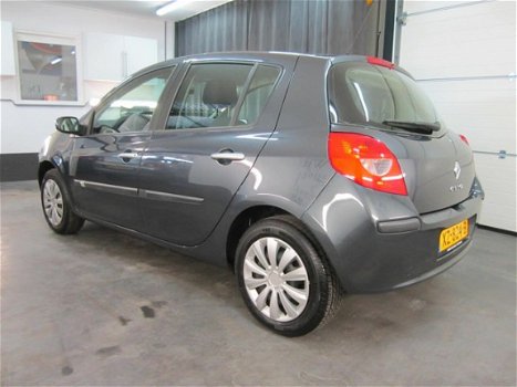 Renault Clio - 1.2 TCE Business Line 5 DRS. op LPG incl. NWE APK MOOIE AUTO - 1