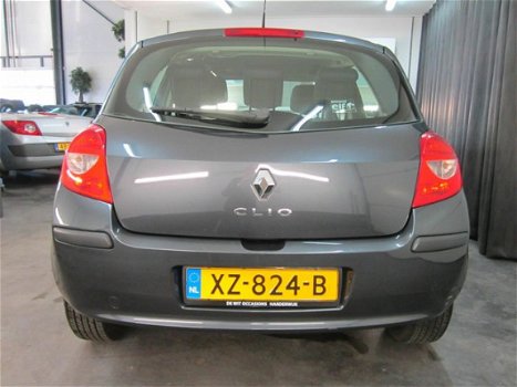 Renault Clio - 1.2 TCE Business Line 5 DRS. op LPG incl. NWE APK MOOIE AUTO - 1