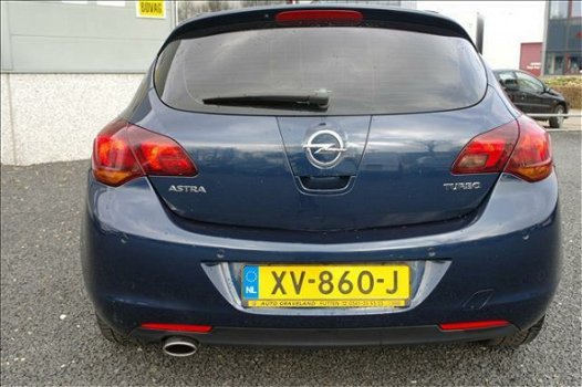Opel Astra - 1.6 Turbo Cosmo 180PK, Navigatie, PDC v+a, Cruise, Clima, Xenon - 1