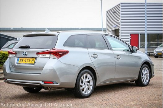 Toyota Auris Touring Sports - 1.8 Hybrid Trend AUTOMAAT, Navi, Panoramadak, Lmv - 1