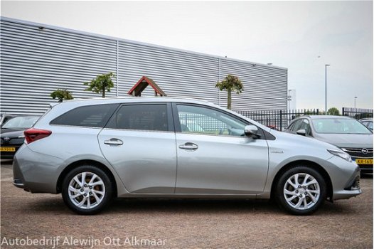 Toyota Auris Touring Sports - 1.8 Hybrid Trend AUTOMAAT, Navi, Panoramadak, Lmv - 1