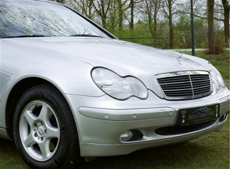 Mercedes-Benz C-klasse - W203 C 180 Kompressor Comfort Aut.-5 | 62.840 km. volledig gedocumenteerd | - 1