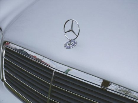 Mercedes-Benz C-klasse - W203 C 180 Kompressor Comfort Aut.-5 | 62.840 km. volledig gedocumenteerd | - 1