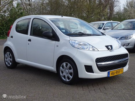 Peugeot 107 - 1.0i-12V XR 5 Drs. Airco - 1