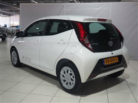 Toyota Aygo - 1.0 VVT-i 5-Deurs x-play - 1