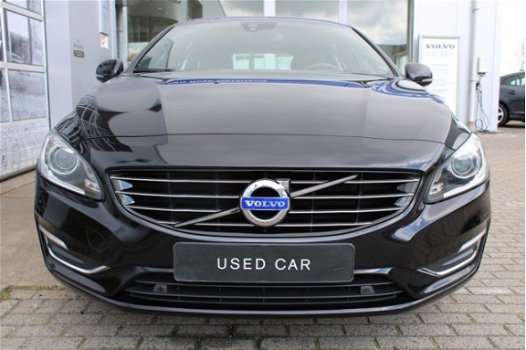 Volvo V60 - D6 TE 283PK AWD Automaat Summum / 10 Jaar Accugarantie / Bochtverlichting / Parkeersenso - 1