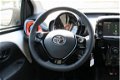 Toyota Aygo - 1.0 VVT-i x-otic | Airco | Apple Carplay | Sunroof | Uniek - 1 - Thumbnail