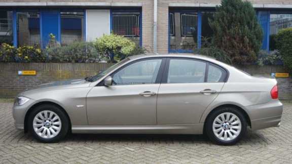 BMW 3-serie - 318i Executive - 1