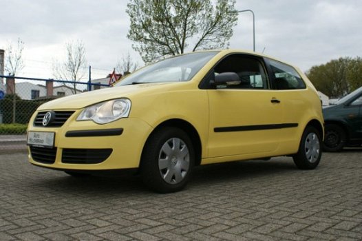 Volkswagen Polo - 1.2-12V Trendline - NAP - Grote Beurt & APK - 1