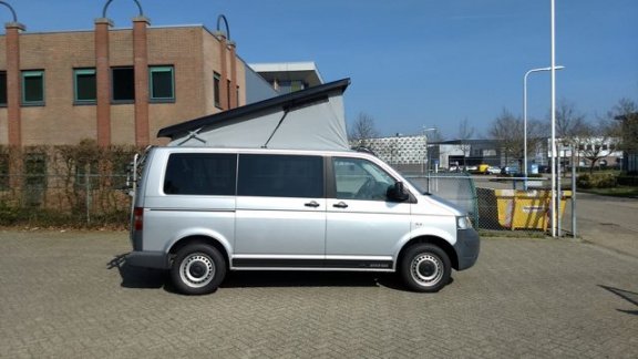 Volkswagen Transporter California - 1.9 TDI 300 Baseline look slaaphefdak. Volkswagen camper T5 Cali - 1