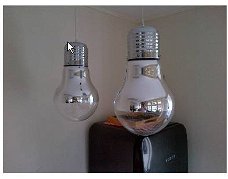 2 hanglampen type bulb