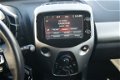 Toyota Aygo - 1.0 VVT-i 70pk 5D x-play touch lm velgen - 1 - Thumbnail