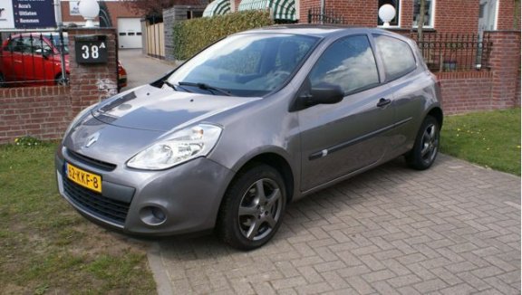 Renault Clio - 1.2 Special Line - 1