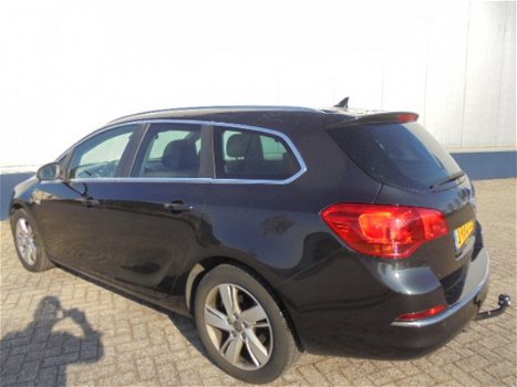 Opel Astra - 1.7 CDTI EcoFLEX S & S 130pk Business+ NAVI 900 - 1