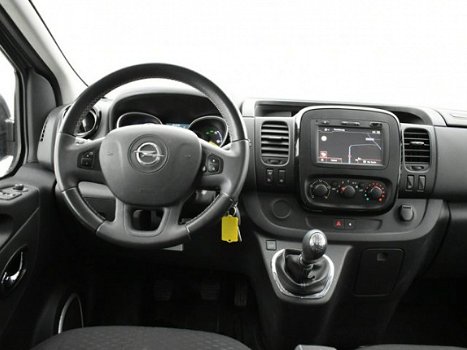 Opel Vivaro - 1.6 CDTI 140 PK L2H1 D.C. + NAVIGATIE / CAMERA / DAB - 1