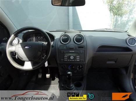 Ford Fiesta - 1.3-8V Style Apk nieuw/Airco/Lage km - 1