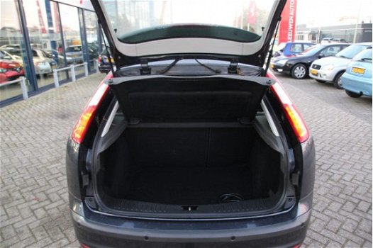 Ford Focus - 1.8-16V Ambiente Flexifuel | Airco | Navigatie | Stoelverwarming | Parkeersensoren | Tr - 1