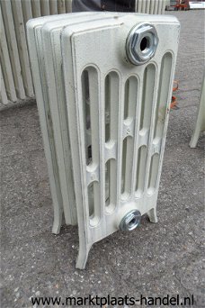 design radiator van gietijzer (a22)34