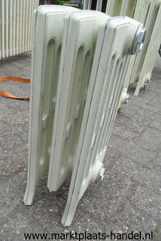 design radiator van gietijzer (a22)34 - 2