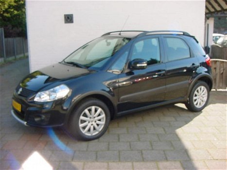 Suzuki SX4 - 1.6 VVT 120pk awd Executive navigatie clima - 1