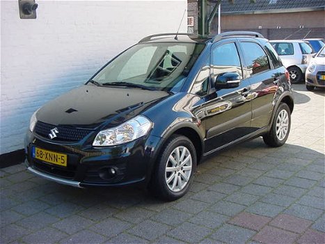 Suzuki SX4 - 1.6 VVT 120pk awd Executive navigatie clima - 1