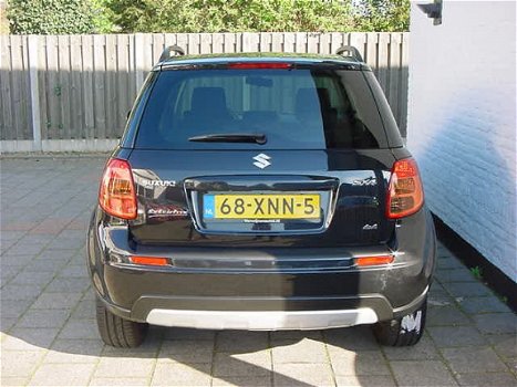 Suzuki SX4 - 1.6 VVT 120pk awd Executive navigatie clima - 1