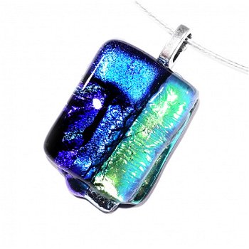 Luxe glashanger met blauw, geel en groen dichroide glas. Glazen hanger voor aan een ketting! - 6