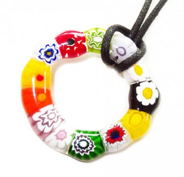 Kleurrijke glazen hanger met gekleurde millefiori (Murano) figuren zoals bloemen, sterren en cirkels - 8
