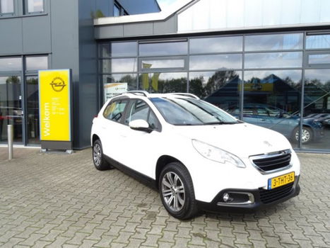 Peugeot 2008 - 1.2 VTi Active Navigatie, trekhaak, Eindejaar aanbod - 1