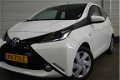 Toyota Aygo - 1.0 VVT-i x-play +CAMERA/BLEUTOOTH - 1 - Thumbnail