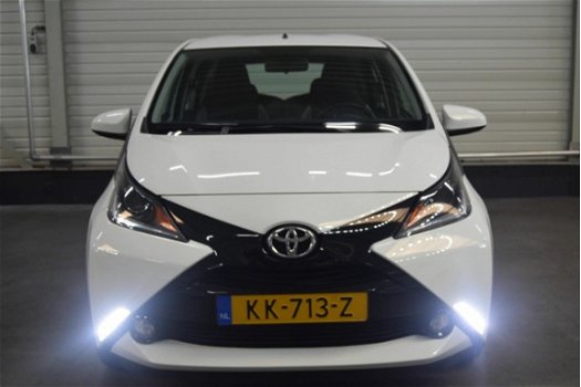 Toyota Aygo - 1.0 VVT-i x-play +CAMERA/BLEUTOOTH - 1