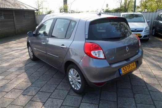 Renault Clio - 1.5 dCi Authentique - 1