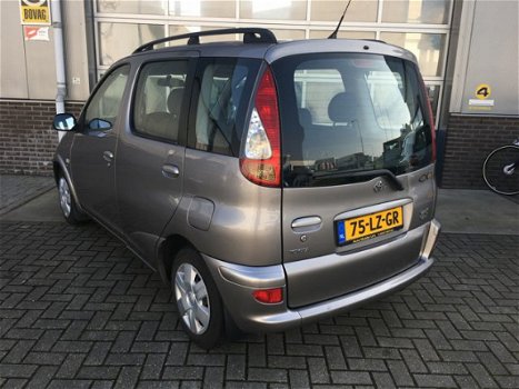 Toyota Yaris Verso - 1.3 VVT-i Terra - 1