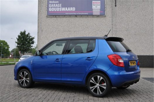 Skoda Fabia - 1.4 RS DSG 180PK DSG, NAVI, Sport, Stoelverwarming 4 nieuwe banden - 1