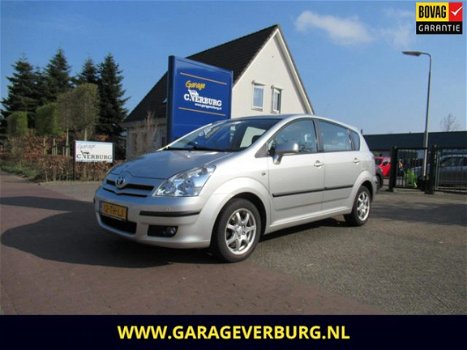 Toyota Corolla Verso - 1.8 VVT-i 5 Pers. (Airco, Cruise, PDC V+A, Trekhaak) - 1