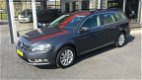 Volkswagen Passat Variant - 1.6 TDI Comfort Executive Line BlueMotion - 1 - Thumbnail